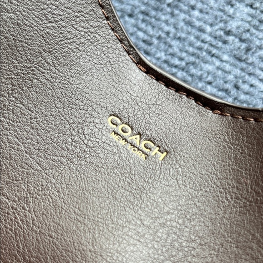 COACH Maple Leather Shoulder Bag - Picture 3 of 6